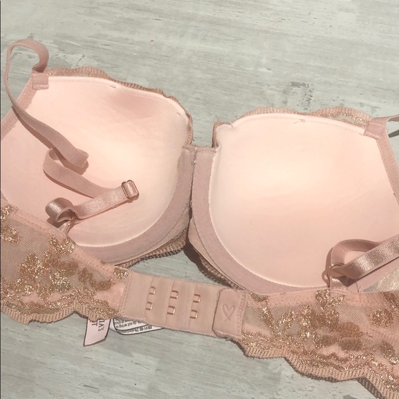Victoria’s Secret Dream Angels Lined Demi Bra - Picture 10 of 10